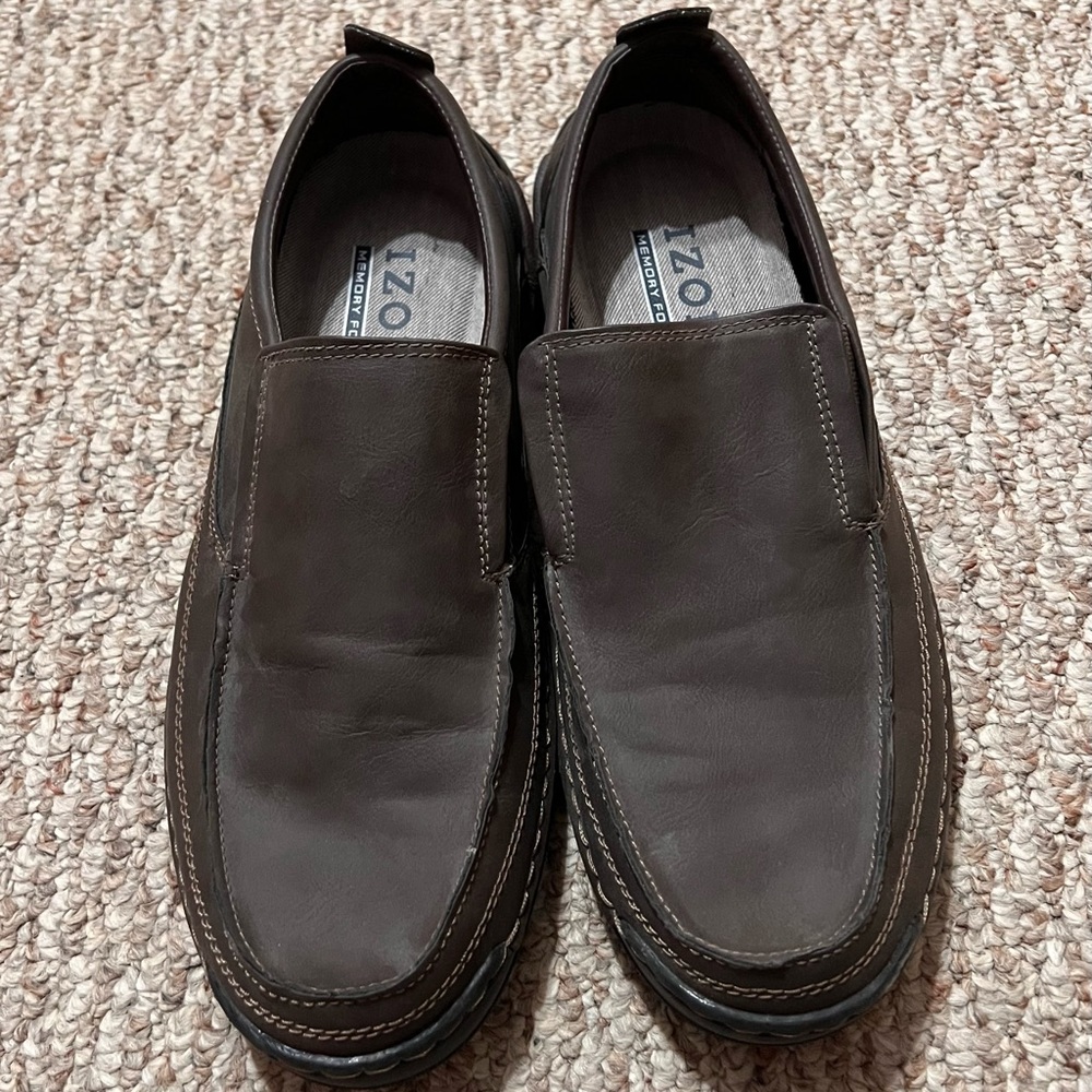 Barely Used Izod Men's Memory Foam Slip On Shoes … - image 6